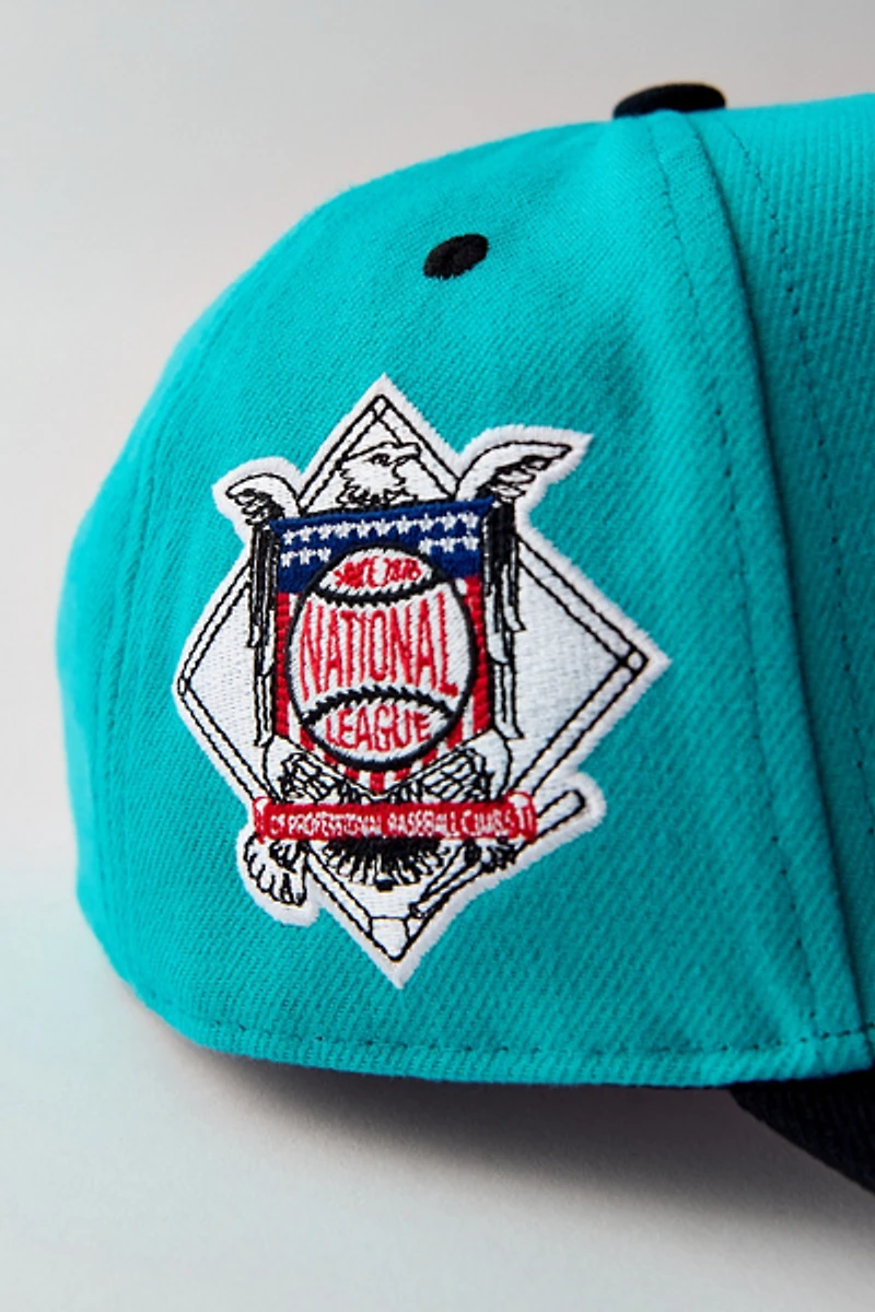 Mitchell & Ness MLB Miami Marlins Pro Snapback Hat