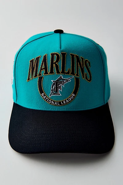 Mitchell & Ness MLB Miami Marlins Pro Snapback Hat