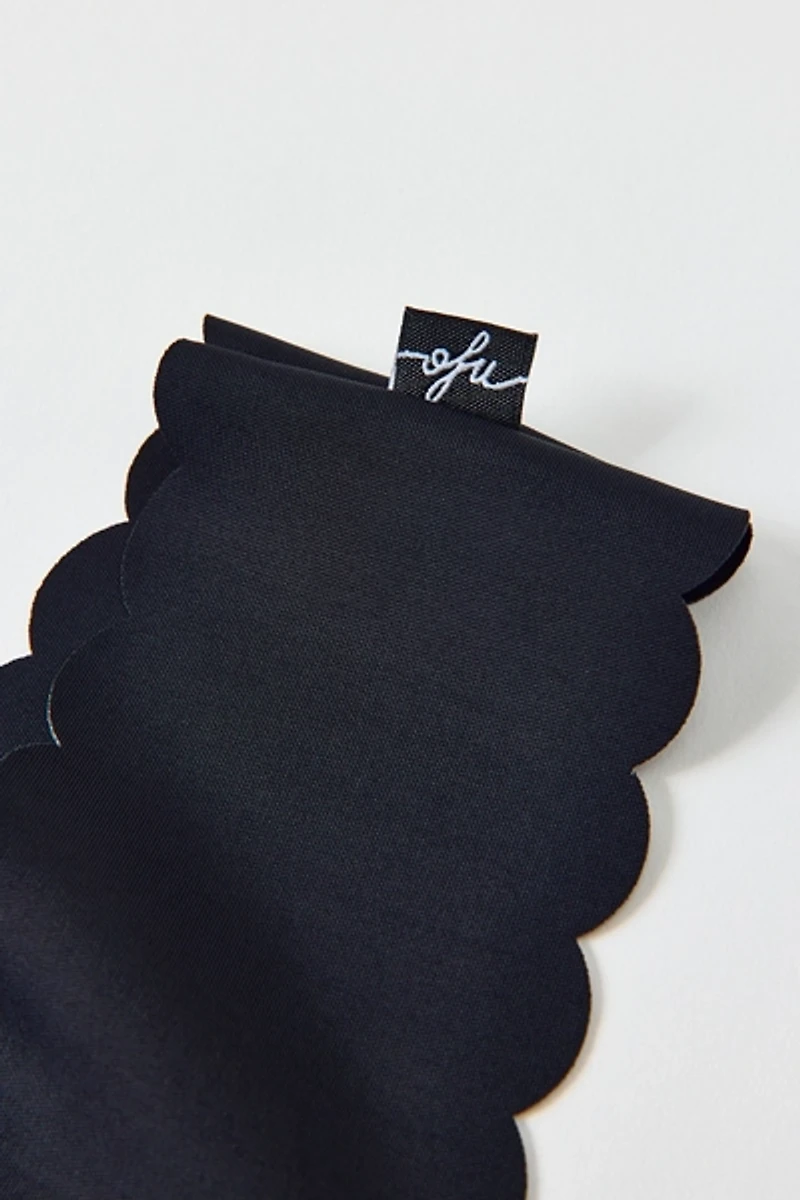 Out From Under Kit Scalloped Soft Headband