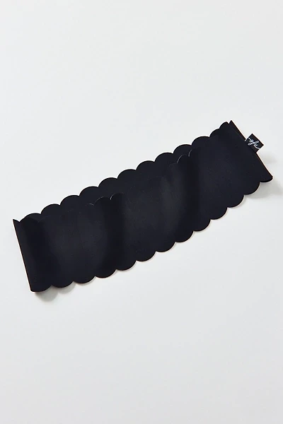 Out From Under Kit Scalloped Soft Headband
