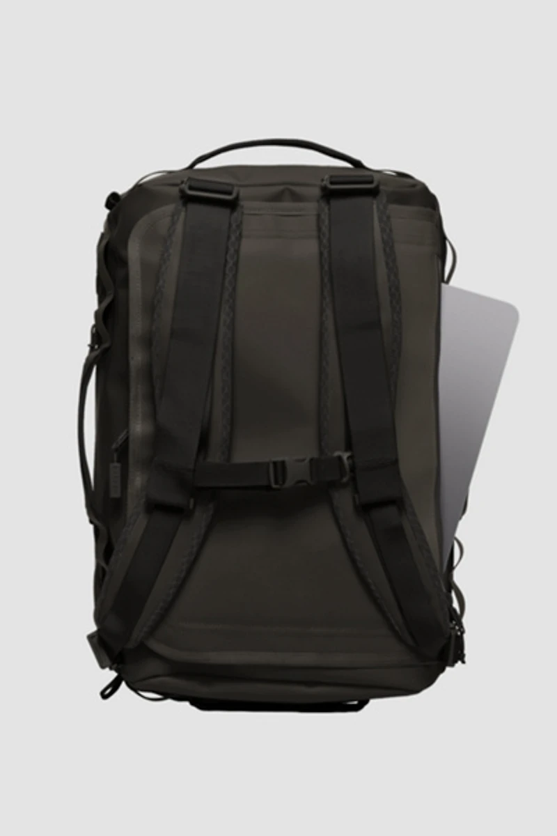 Baboon to the Moon Primary Go-Bag Mini (32L)