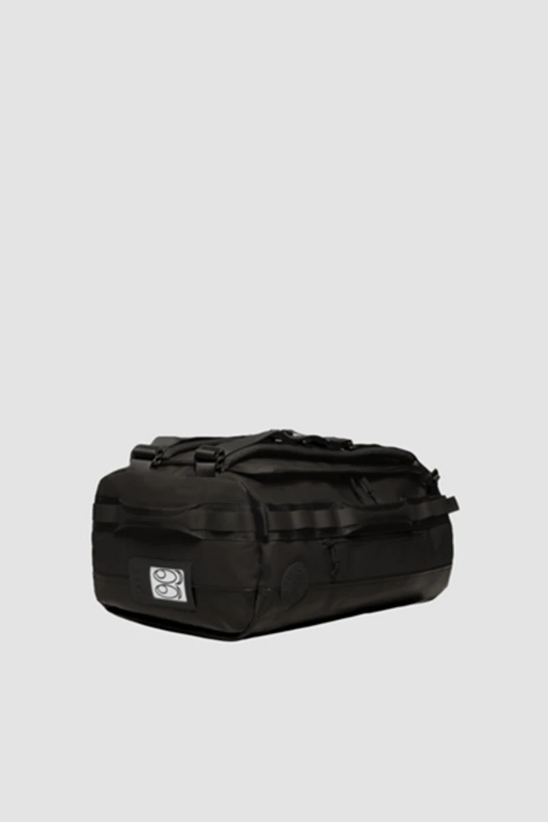 Baboon to the Moon Primary Go-Bag Small (40L)