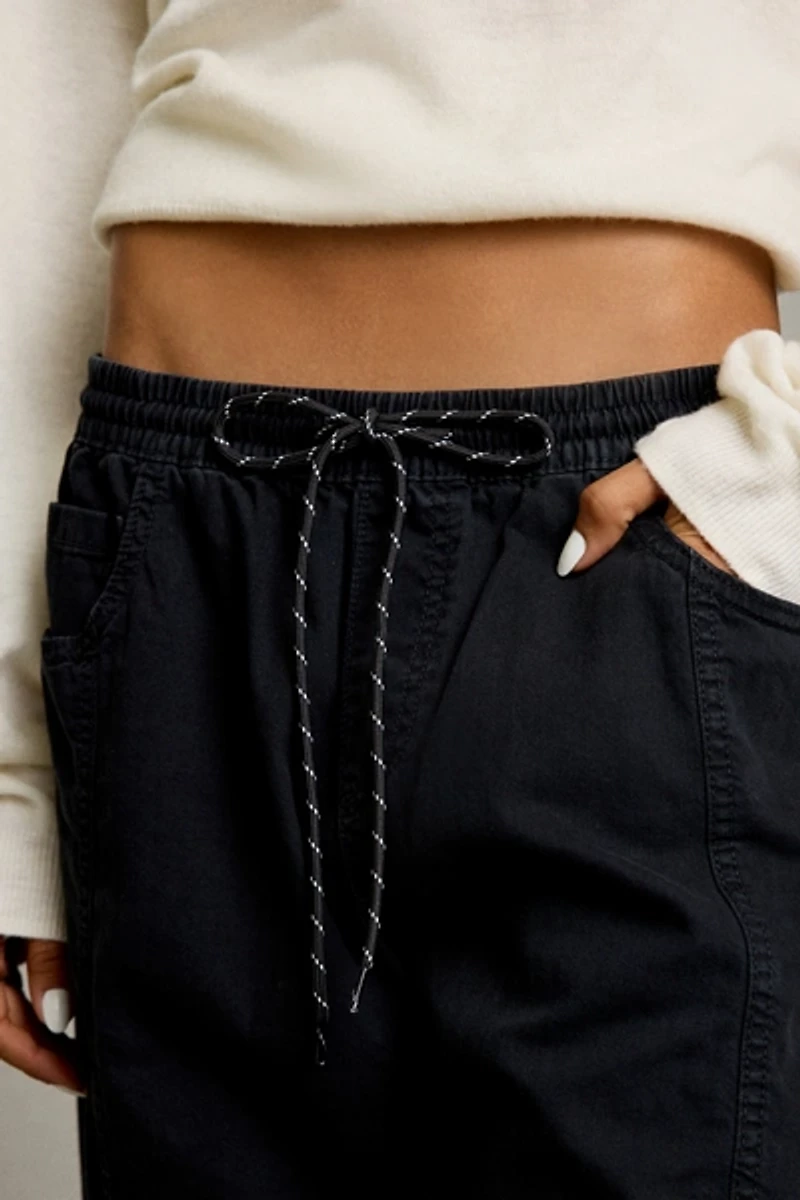 BDG Curve Mid-Rise Pull-On Pants