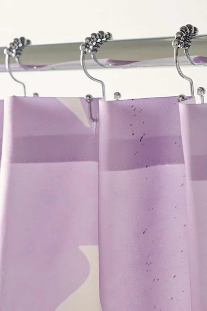 Gentle Flowers Patterned Shower Curtain