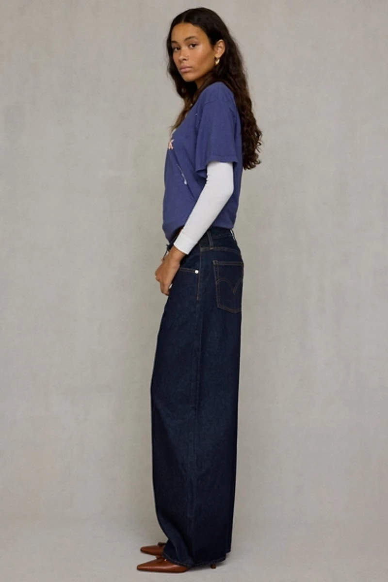 Levi’s® Teardrop Mid-Rise Baggy Jeans