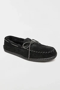 Minnetonka Suede Sheepskin Lined Slippers