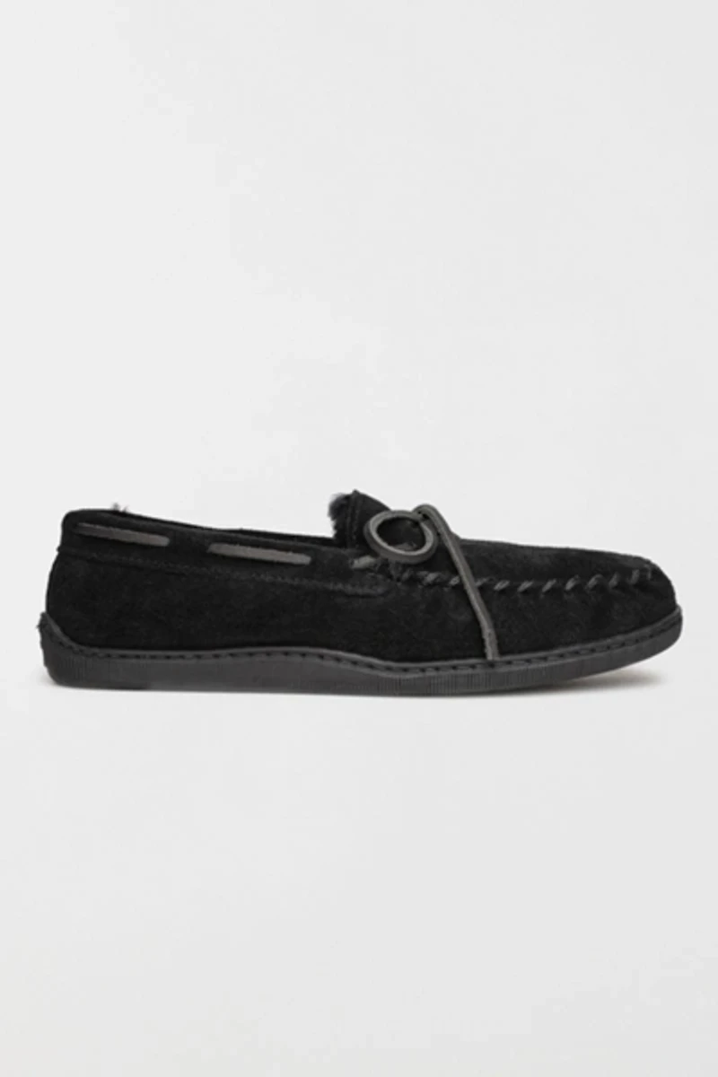 Minnetonka Suede Sheepskin Lined Slippers