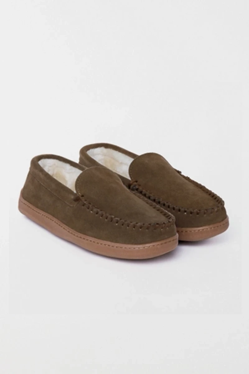 Minnetonka Suede Hardsole Venetian Slippers