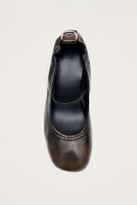 ALOHAS Rhiane Leather Pumps