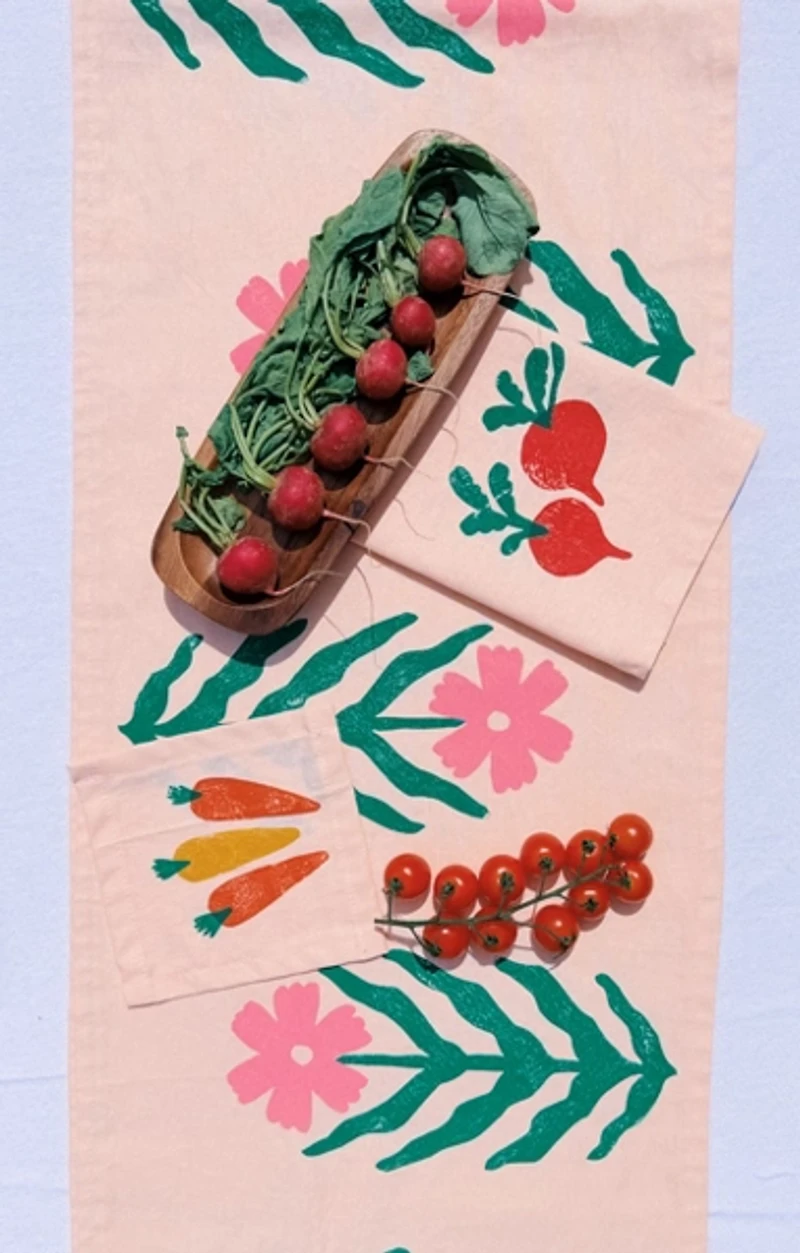 Julie Peach Block Printed Daisy Table Runner