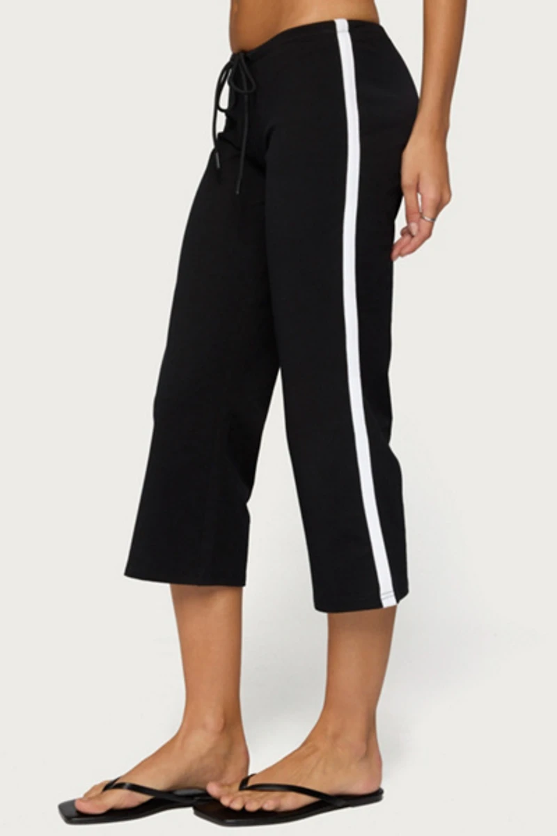 Edikted Milene Contrast Terry Capri Pants
