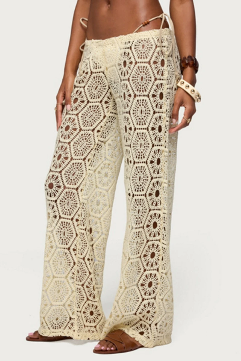 Edikted Amrita Baggy Crochet Pants