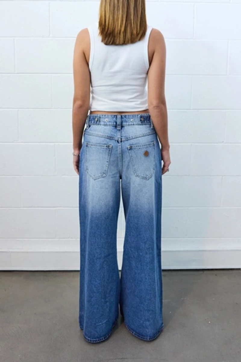 Abrand 94 High & Baggy Petite Jean