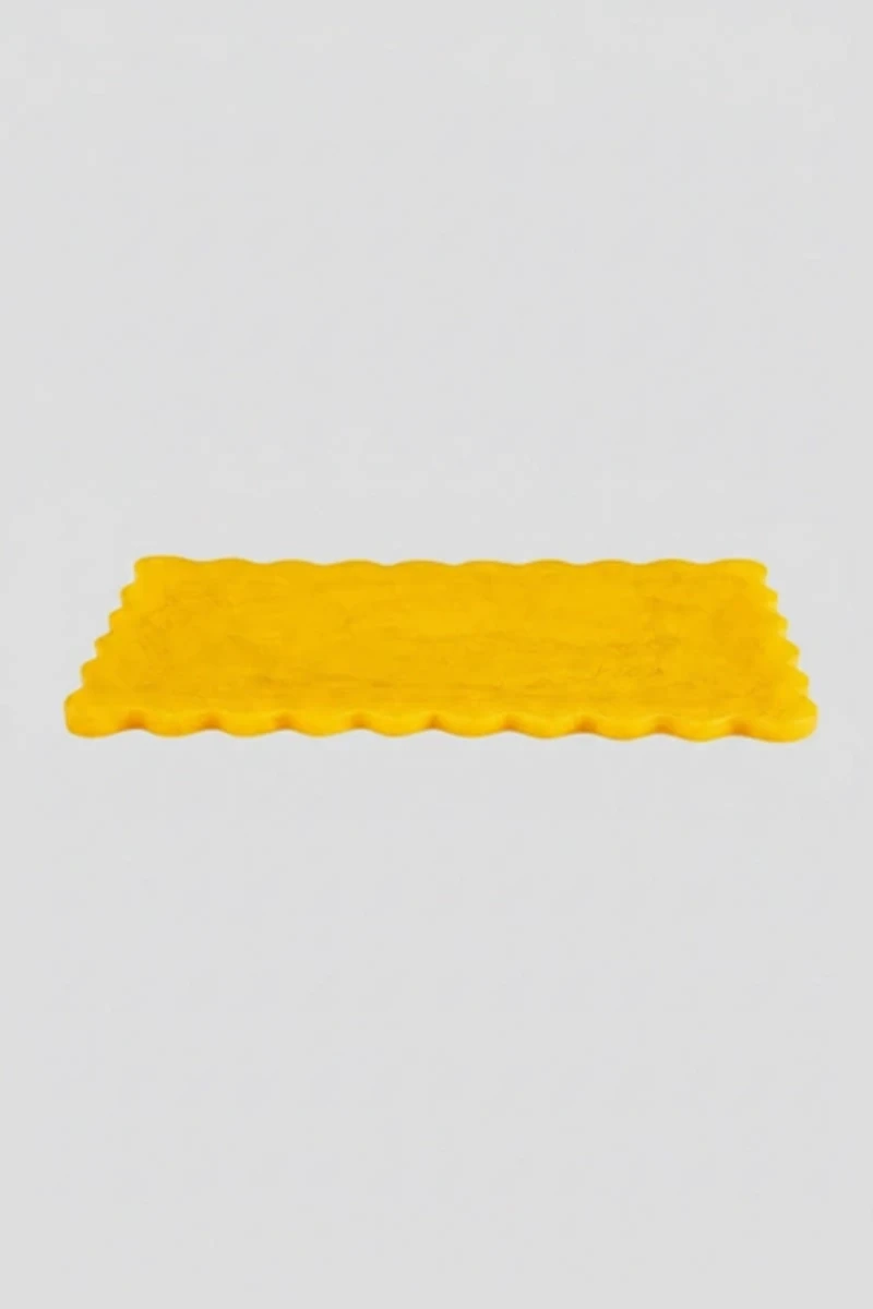 Casa Amarosa Scallop Rectangular Resin Cheese Board
