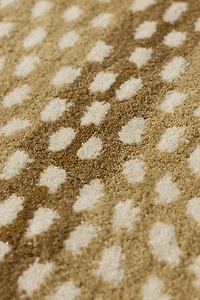 Antelope Shaped Tufted Wool Rug