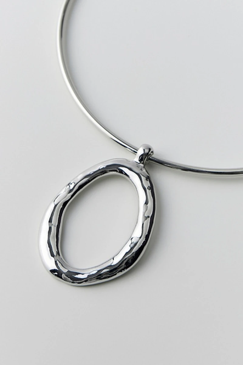 Olivia Oval Pendant Wire Choker Necklace