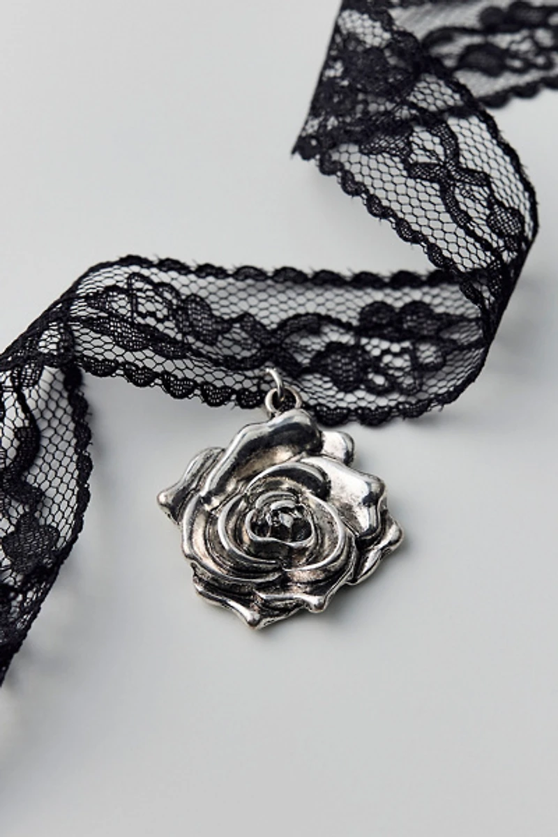 Lace Rosette Choker Necklace