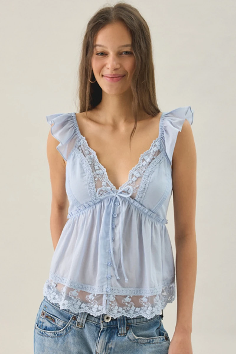 Kimchi Blue Fauna Lace Trim Flutter Sleeve Babydoll Blouse