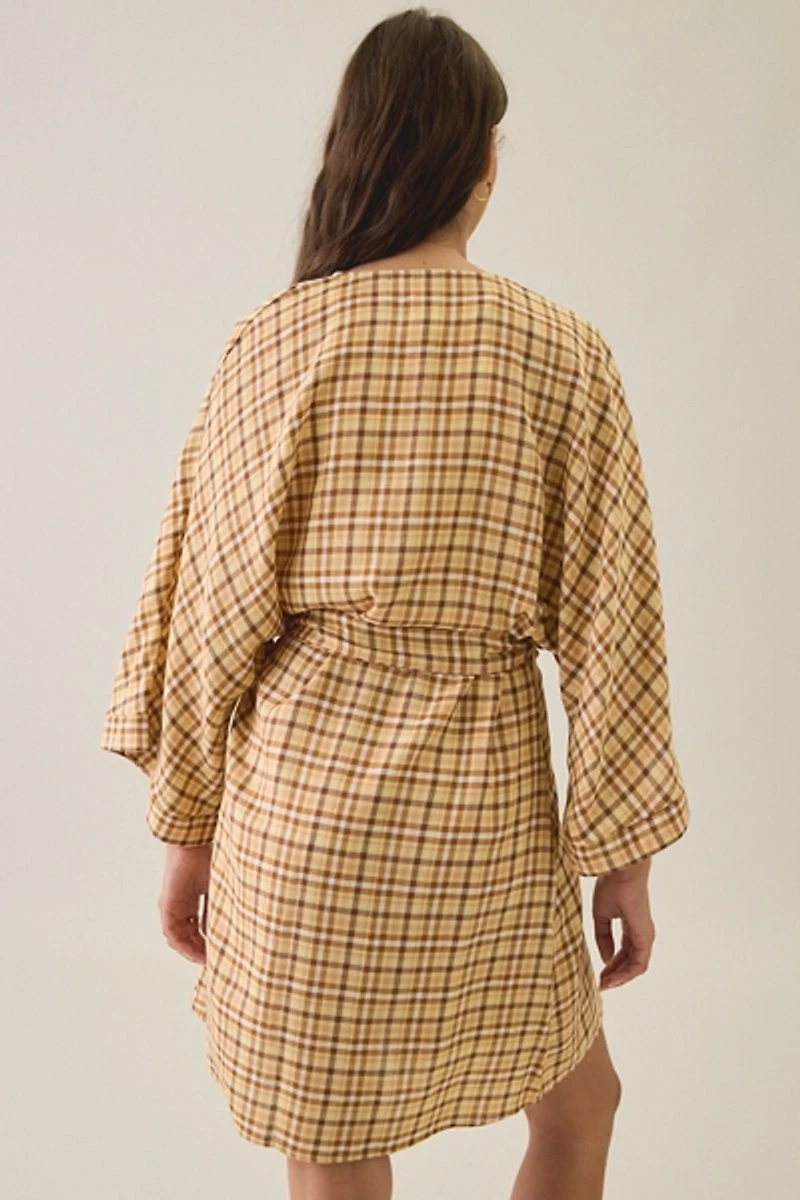 Dippin Daisys Marilyn Vanilla Latte Wrap Robe