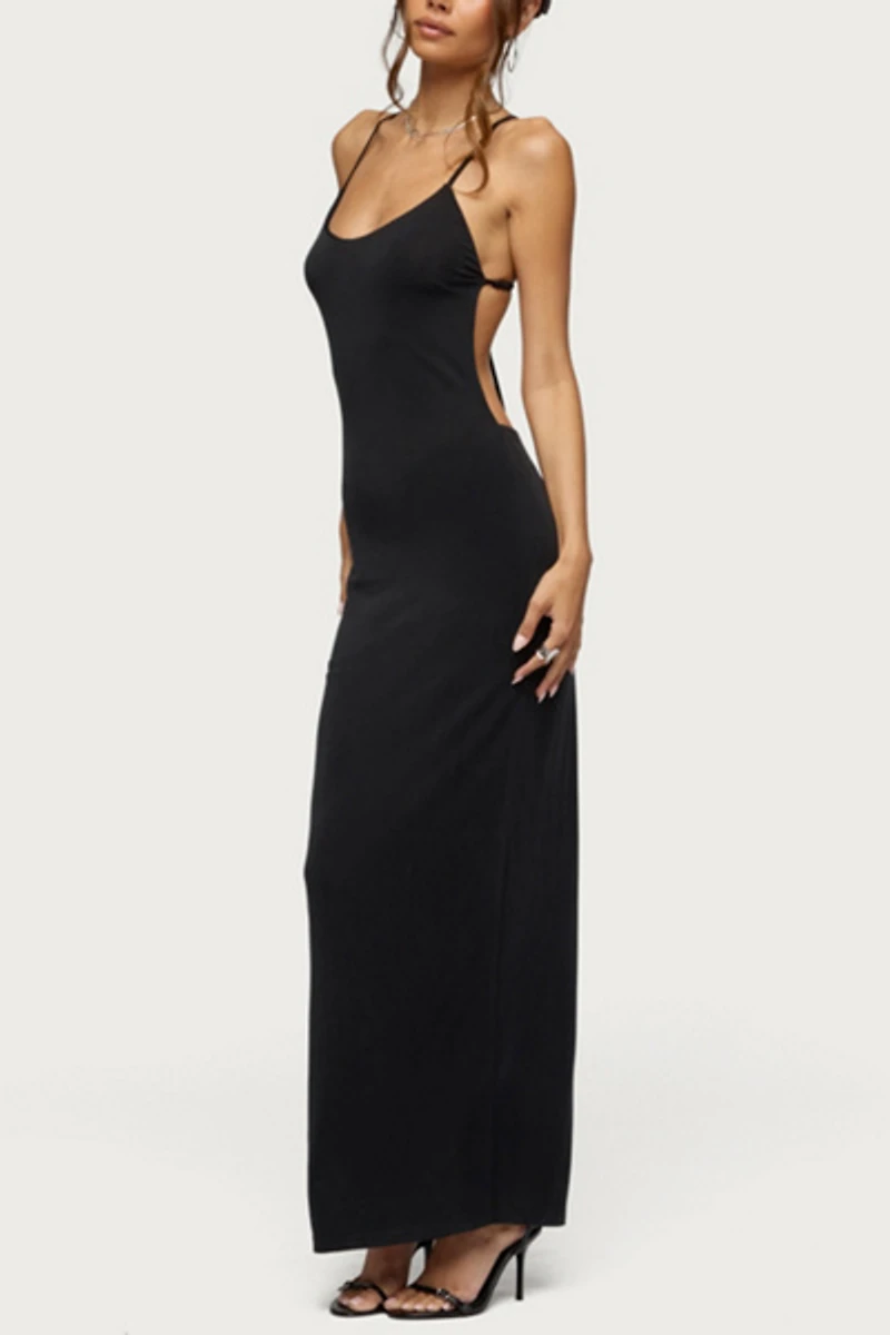 Edikted Zhuri Ring Backless Maxi Dress