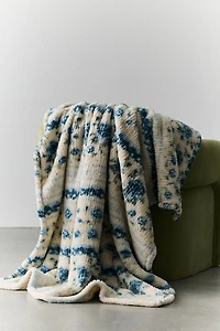 Mae Cozy Printed Fleece Throw Blanket