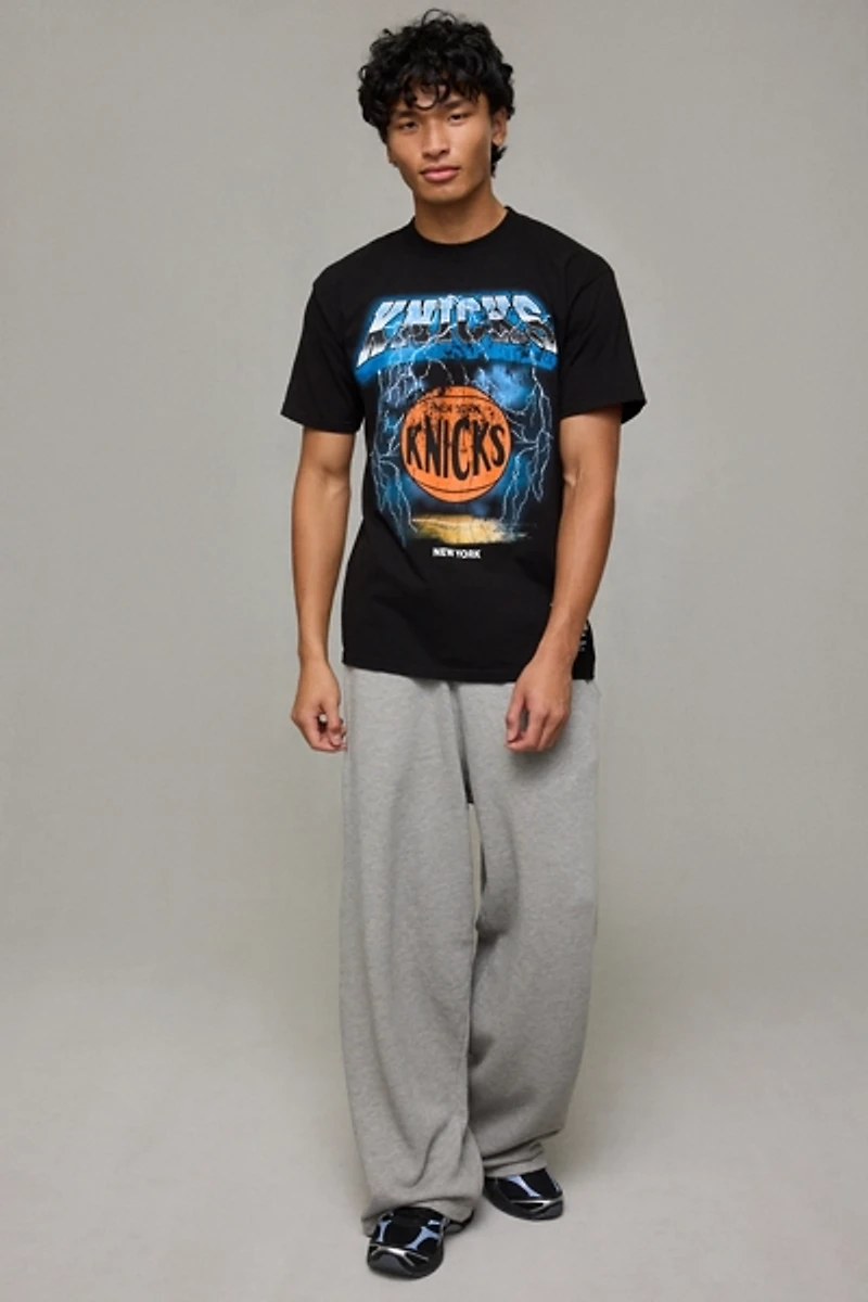 Mitchell & Ness NBA New York Knicks Lightning Graphic Tee