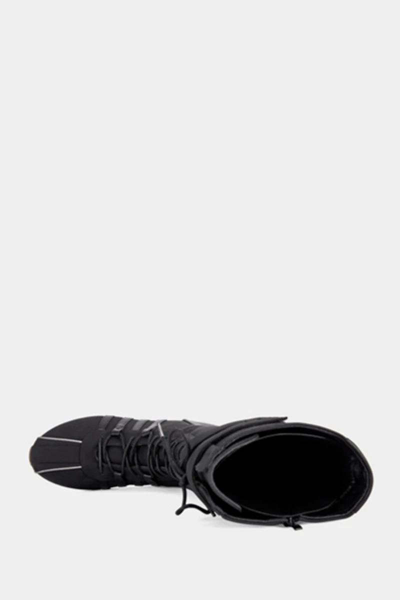 Azalea Wang Ozzy Boxing Boot