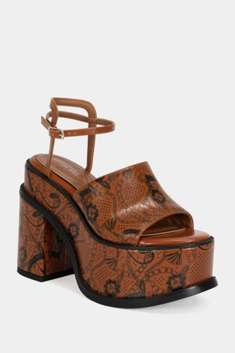 Azalea Wang Anthelmine Platform Sandal