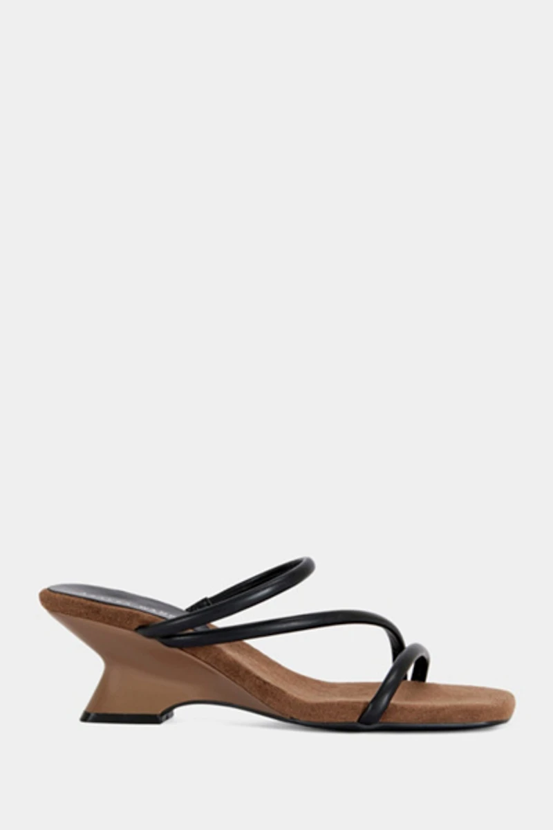 Azalea Wang Genna Wedge Sandal