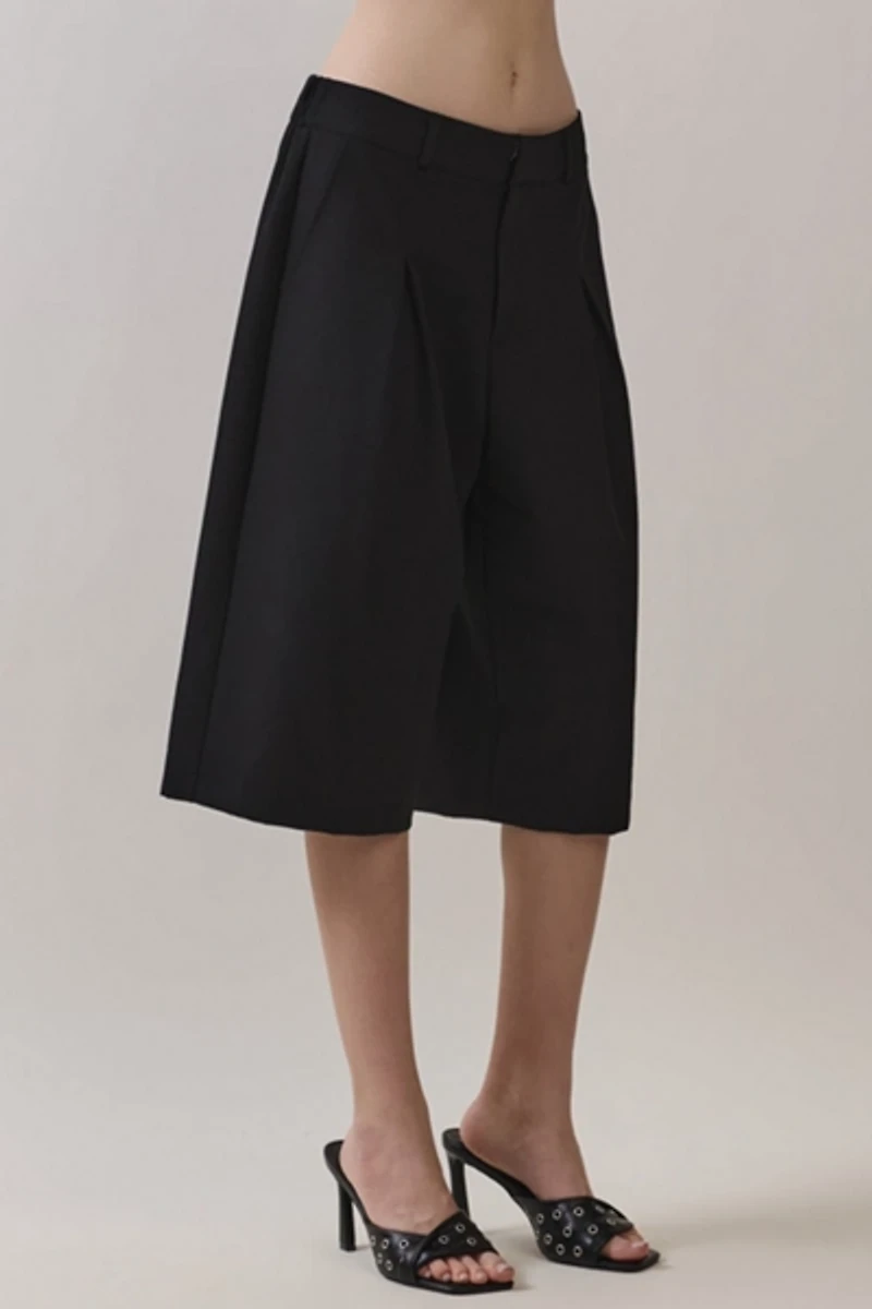 Personal Code Nyla Woven Bermuda Shorts
