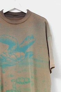 Vintage 1990s Turtle Graphic All Over Print Distressed T-Shirt