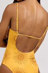 Onia Gabriella One Piece
