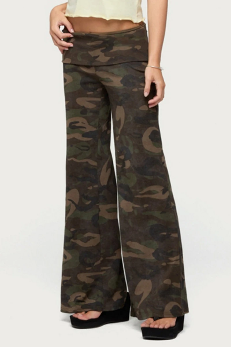 Edikted Lumielle Camo Wide Leg Foldover Pants