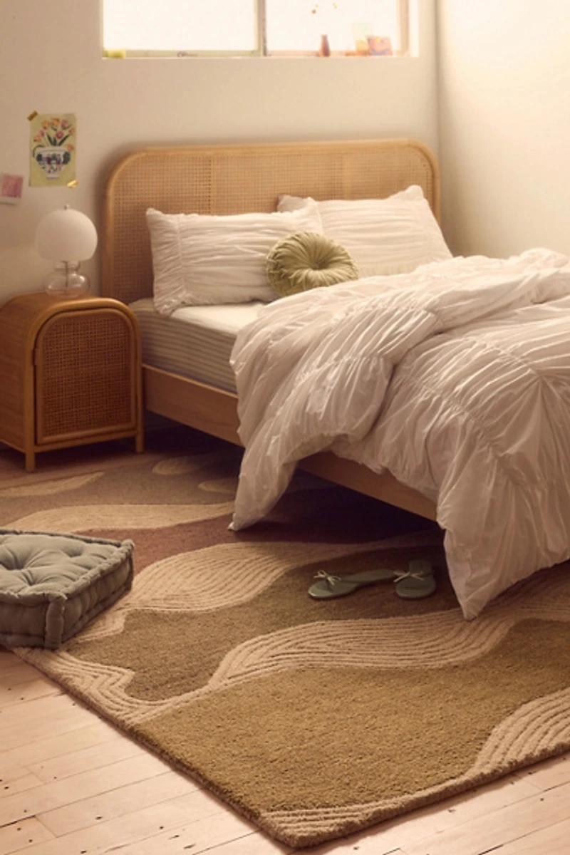 Rush Abstract Hand-Tufted Wool Rug
