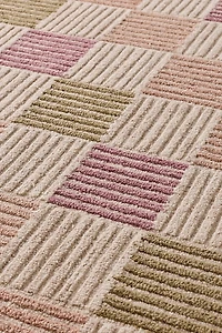 Lyra Checkered Hand-Tufted Wool Rug