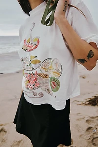 Lisa Says Gah Oyster Tower Charlie Tee