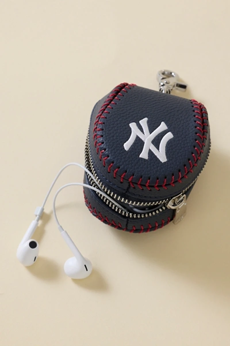 MLB New York Yankees Baseball Pouch Keychain