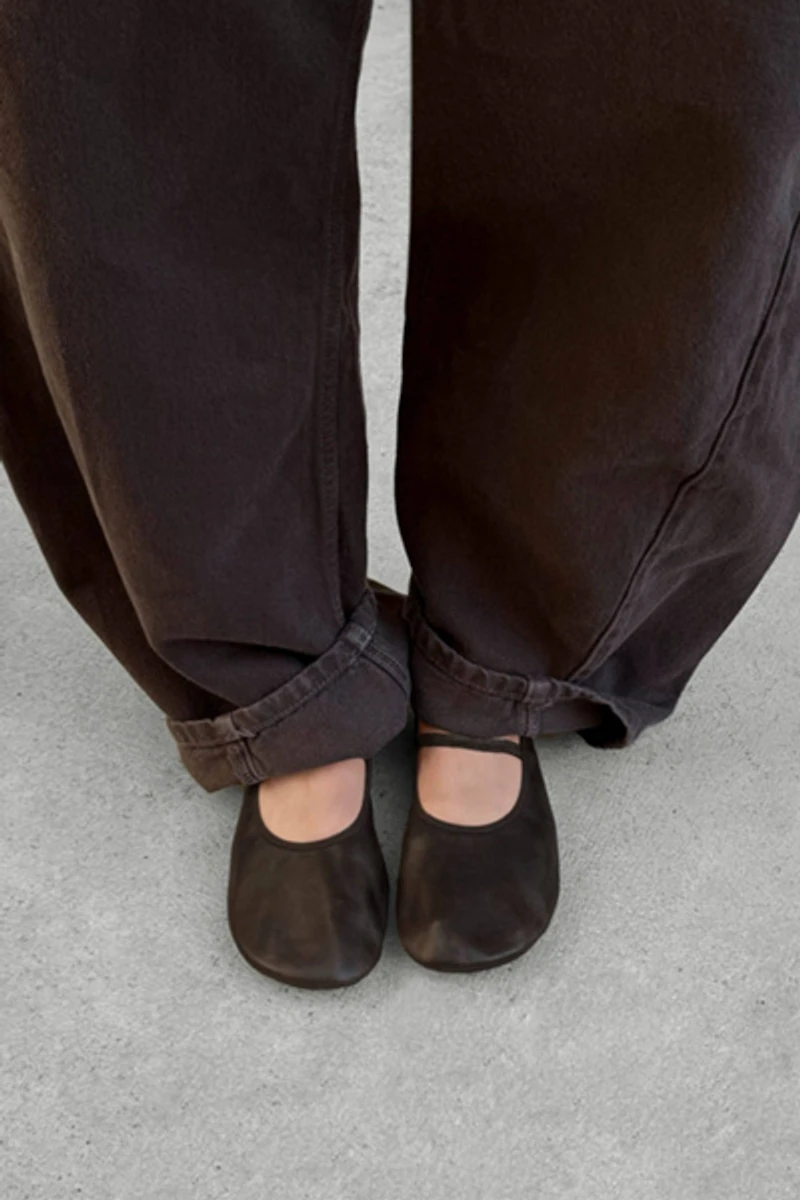 ALOHAS Naira Barefoot Vintage Effect Leather Ballet Flats