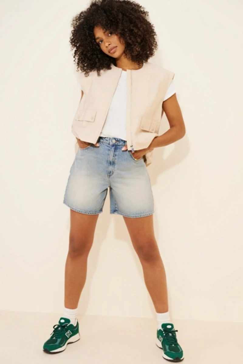 Abrand Jeans Carrie High-Rise Shorts
