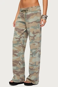 Edikted Kenan Straight Leg Camo Sweatpants
