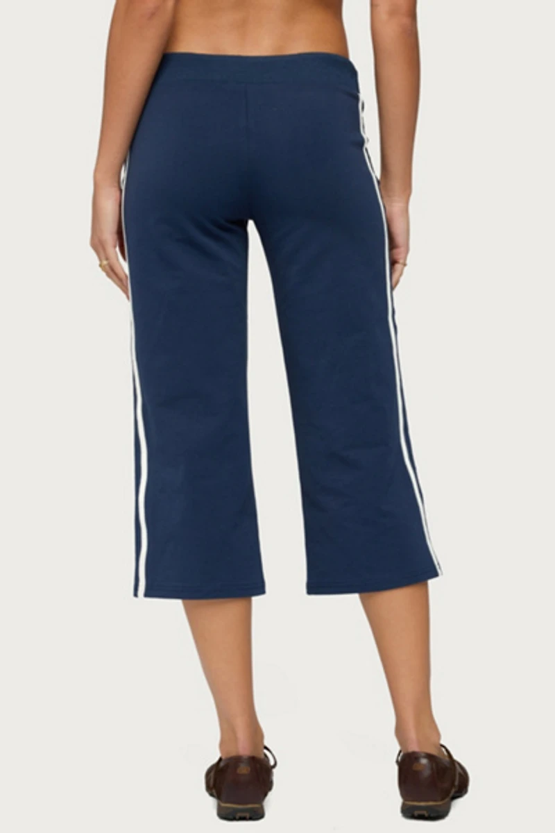 Edikted Zanele Side Stripe Capri Sweatpants