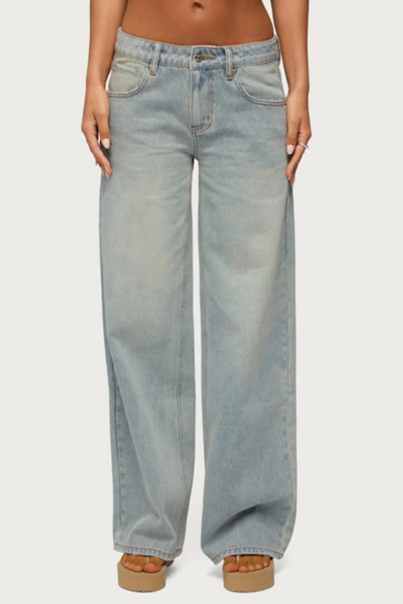 Edikted Quintie Mid Rise Straight Leg Jeans