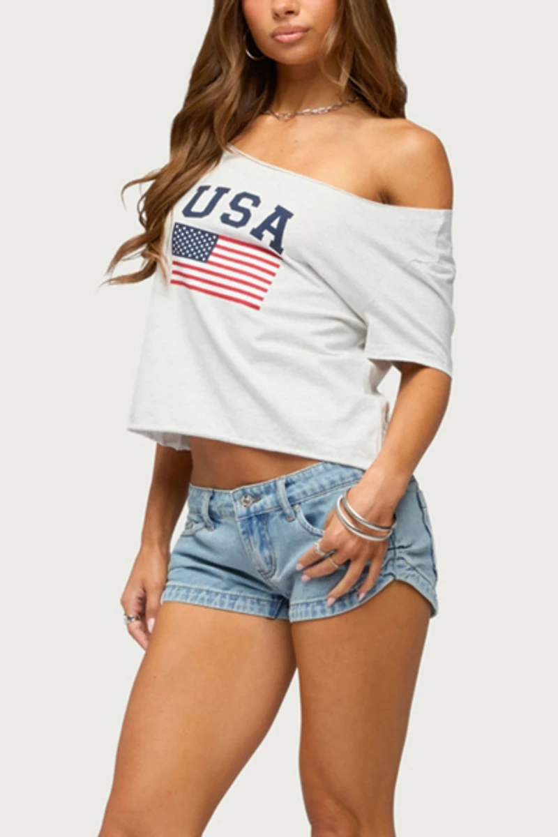 Edikted Pleated Low Rise Denim Micro Shorts