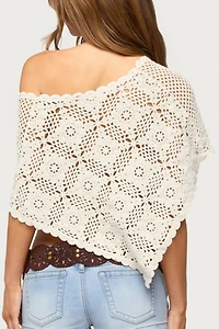 Edikted Lilianna Scalloped Crochet Poncho