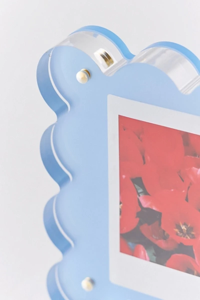 Tart By Taylor Scalloped Acrylic Mini Picture Frame