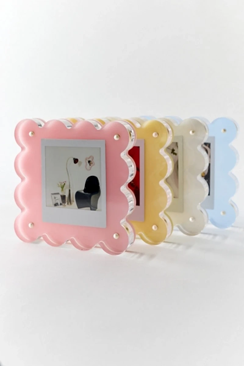 Tart By Taylor Scalloped Acrylic Mini Picture Frame