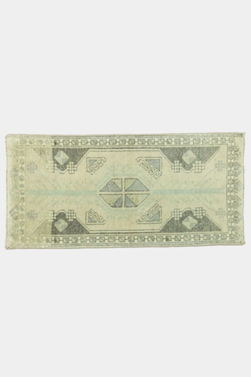Vintage Turkish Mini Rug No. 750