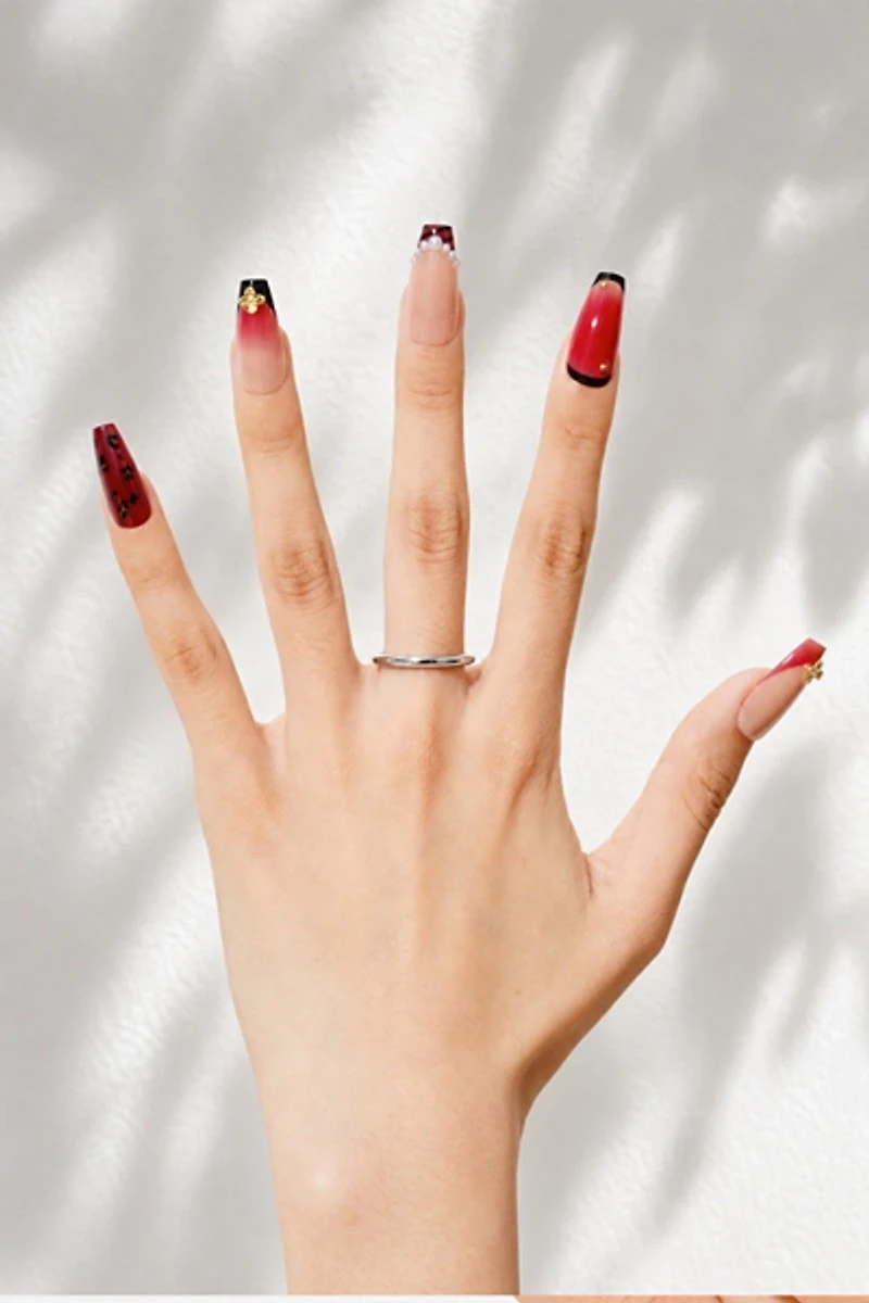 Never Have I Ever X KATSEYE WILD Press-On Faux Nail Set