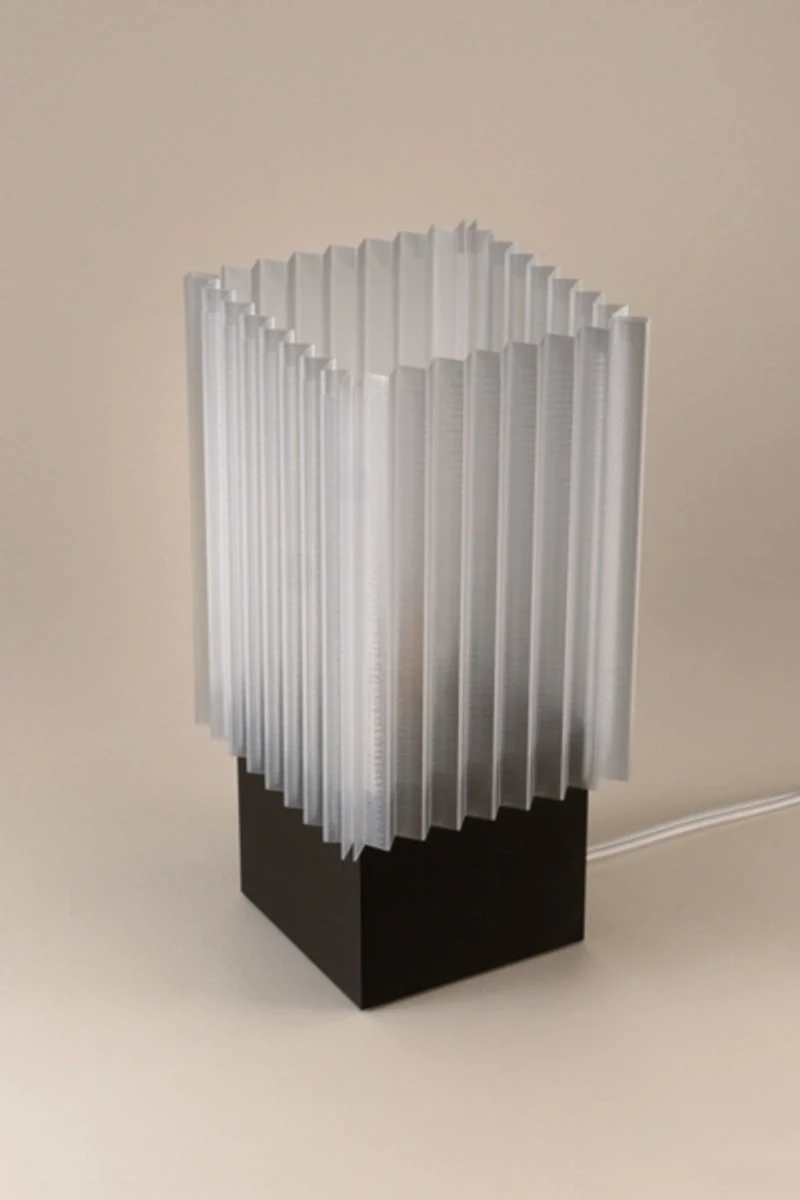 Honey & Ivy Verse Table Lamp