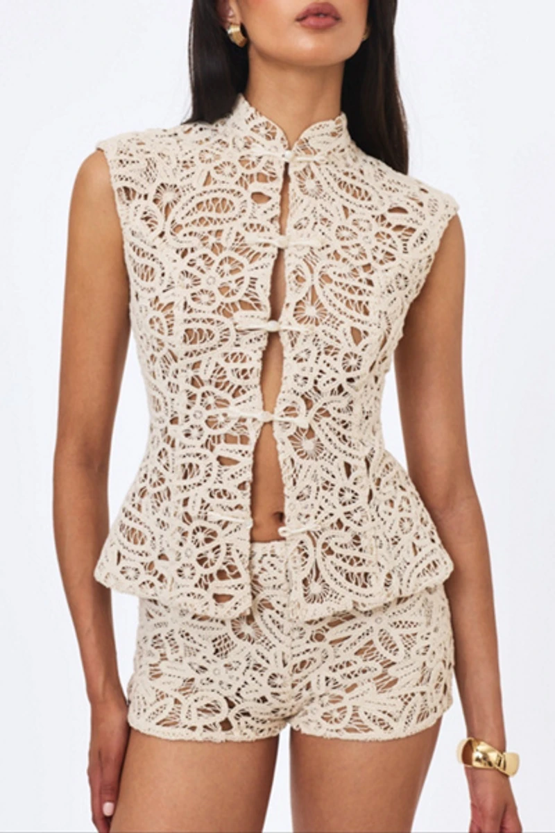 Miss Circle Rosetta Cotton Crochet Mandarin Collar Top
